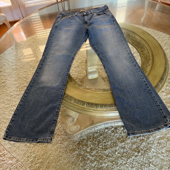 Levi's 515 Boot Cut Jeans Women's Size 10 Light Wash Denim Mid Rise - Picture 9 of 12